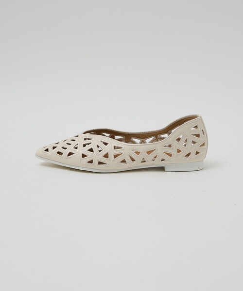 Au BANNISTER（オゥバニスター）の「レーザーカットパンプス（パンプス・レディース・ブラック/アイボリー/ピンク/シルバー・35/36/37/38/39/40）」の18枚目の写真