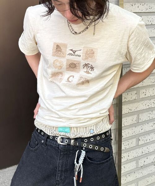 COVERNAT（カバーナット）の「リングサ レギュラーデニムパンツ ライトブルー（デニムパンツ・レディース・その他・SMALL/MEDIUM/LARGE/X-LARGE/XX-LARGE/X-SMALL）」の3枚目の写真