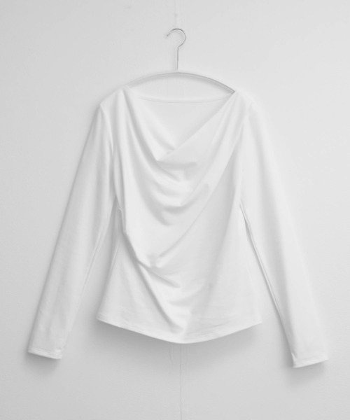 for/c(フォーシー)の「ドレープトップス【サスティナブル】(Tシャツ/カットソー・レディース・ブラック/オフホワイト・L/M)」の4枚目の写真