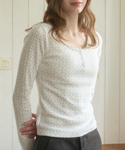 Birthday room(バースデイルーム)の「小花柄ヘンリーカットソー/Small floral print henley top(Tシャツ/カットソー・レディース・Cream/ホワイト・FREE)」の10枚目の写真