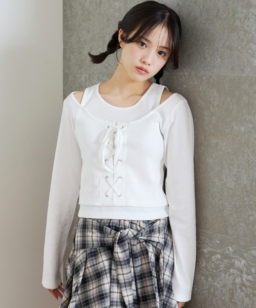 LOVETOXIC(ラブトキシック)の「レースアップテレコ長袖シャツ(Tシャツ/カットソー・キッズ・ブラック/レッド/トップグレー/オフホワイト・130cm/S:140cm/L:160cm/M:150cm)」の2枚目の写真