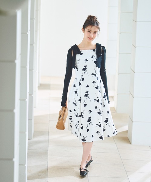 CELFORD(セルフォード)の「【多機能素材】ラッシュガードショルダーリボンワンピース(ワンピース・レディース・オフホワイト/ブラック・36/38)」の1枚目の写真