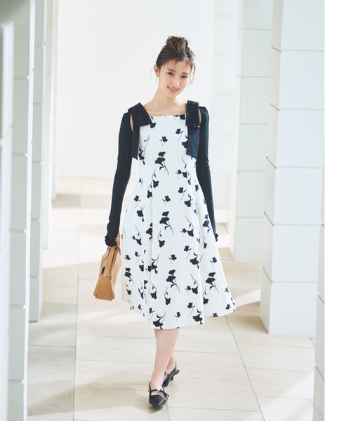 CELFORD(セルフォード)の「【多機能素材】ラッシュガードショルダーリボンワンピース(ワンピース・レディース・オフホワイト/ブラック・36/38)」の3枚目の写真