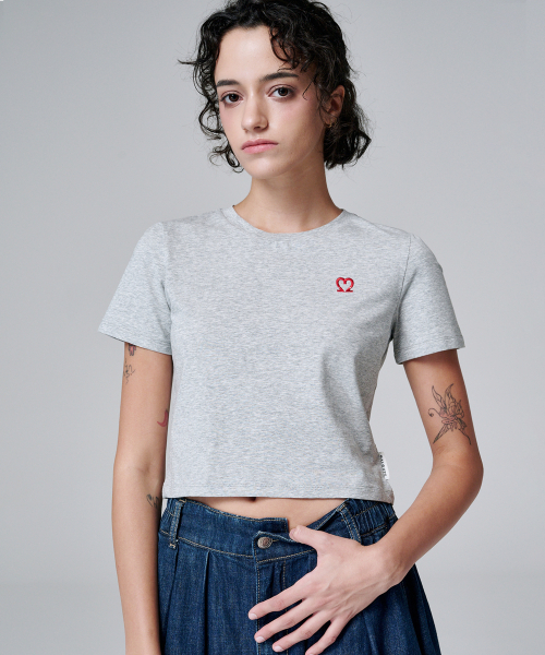 MALOUPE(マロップ)の「5210 クロップシグネチャーTシャツ (グレー)(Tシャツ/カットソー・レディース・グレー・FREE)」の3枚目の写真