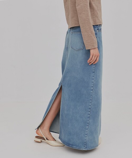 PUBLIC TOKYO(パブリックトウキョウ)の「【2026年春新作】PUBLIC DENIM SKIRT(デニムスカート・レディース・ブルー/ライトグレー・1/2)」の4枚目の写真