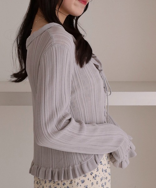 archives(アルシーヴ)の「【高機能】ランダムリブフリルニットカーディガン(カーディガン/ボレロ・レディース・オフホワイト/グレー/ブラック/ピンク・MEDIUM)」の8枚目の写真