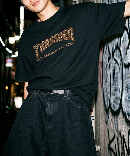 THRASHER(スラッシャー)の「【70】【THRASHER/スラッシャー】カモフラ/レオパード ブランドロゴ アップリケ刺繍 クルーネックTシャツ/ショート丈有り(Tシャツ/カットソー・メンズ・ピンク/ブラック/ブラック系その他/アッシュグレー・M/FREE/XL/L)」の6枚目の写真
