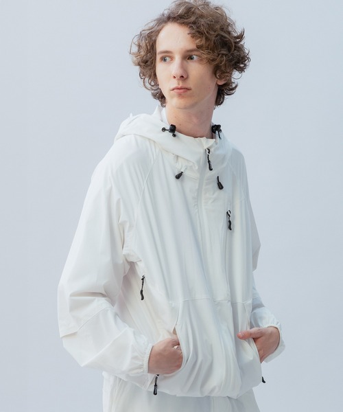 刺繍入りホワイトフードジャケット セール】+phenix(プラスフェニックス) AIRFLOW HOODED JACKET