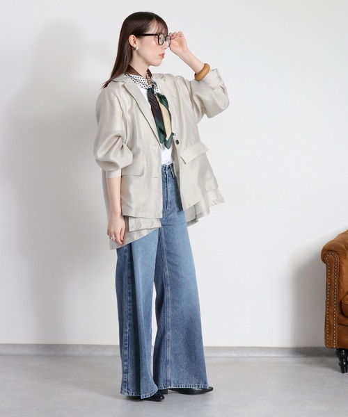 cepo（セポ）の「【軽やかに広がる、美脚タックフレア】サイドタックワイドデニムパンツ（デニムパンツ・レディース・ブルー系3/ブルー系2・S/M/L）」の6枚目の写真