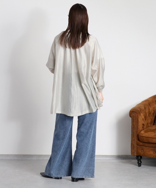 cepo（セポ）の「【軽やかに広がる、美脚タックフレア】サイドタックワイドデニムパンツ（デニムパンツ・レディース・ブルー系3/ブルー系2・S/M/L）」の5枚目の写真