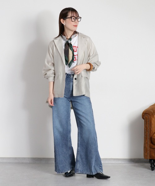 cepo（セポ）の「【軽やかに広がる、美脚タックフレア】サイドタックワイドデニムパンツ（デニムパンツ・レディース・ブルー系3/ブルー系2・S/M/L）」の3枚目の写真