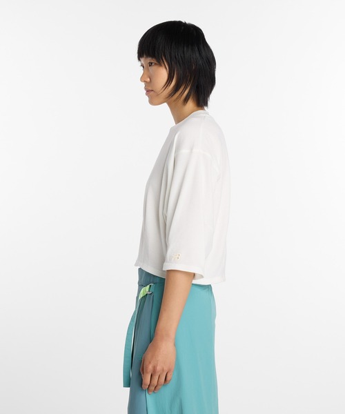 NEW BALANCE(ニューバランス)の「NB GREY 3D半袖トップ(Tシャツ/カットソー・レディース・ベージュ/オフホワイト/ブラック・LARGE/SMALL/MEDIUM/X-LARGE)」の4枚目の写真