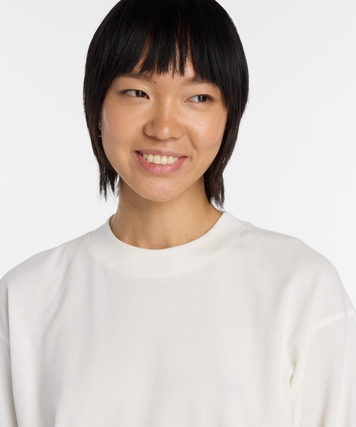 NEW BALANCE(ニューバランス)の「NB GREY 3D半袖トップ(Tシャツ/カットソー・レディース・ベージュ/オフホワイト/ブラック・LARGE/SMALL/MEDIUM/X-LARGE)」の6枚目の写真