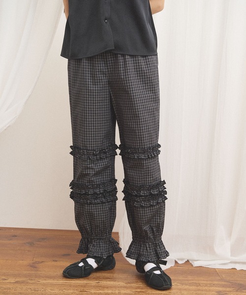 fig Ｌondon（フィグロンドン）の「deco drawers（その他パンツ・レディース・ホワイト/チェック・FREE）」の2枚目の写真