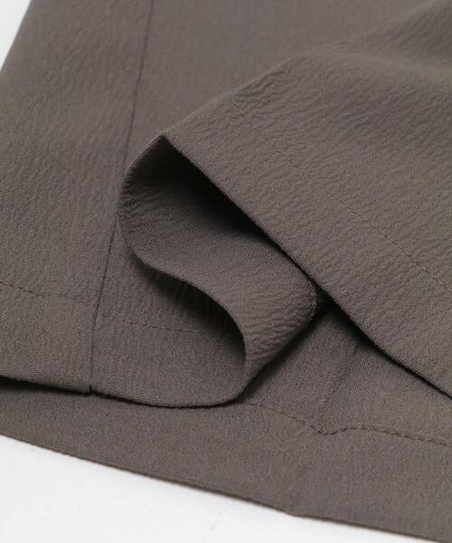 ITEMS URBANRESEARCH（アイテムズ アーバンリサーチ）の「ヨウリュウ1-tuckテーパードパンツ（その他パンツ・メンズ・ネイビー/ダークグレー/オリーブ/ブラック・LARGE/MEDIUM）」の11枚目の写真