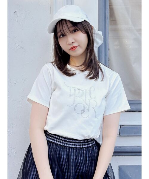 dazzlin（ダズリン）の「【UV】バックリボンロゴシシュウキャップ（キャップ・レディース・オフホワイト/アイボリー/ネイビー・FREE）」の8枚目の写真