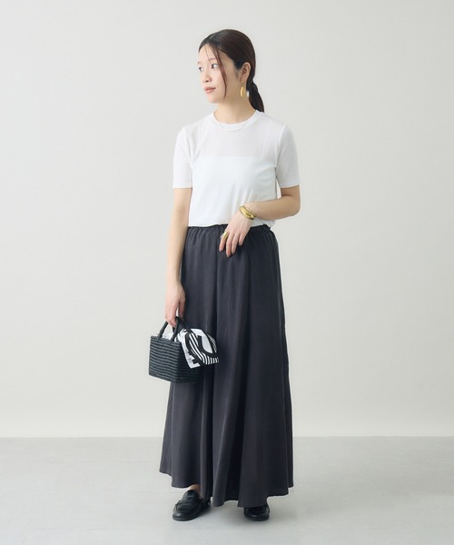 kuros'(クロス)の「kuros'オリジナル】キュプラフレアスカート 日本製(スカート・レディース・チャコールグレー/ブラック・SMALL/MEDIUM)」の7枚目の写真