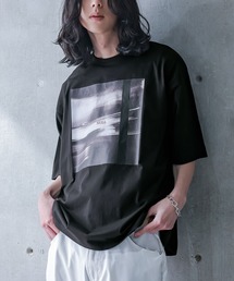 MDR（エムディアール）の「『マルチグラフィック柄フロントプリントオーバーサイズTシャツ』（Tシャツ/カットソー）」