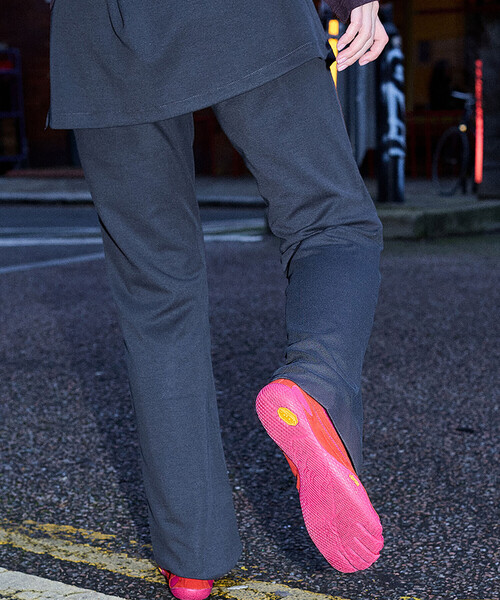 VIBRAM FIVEFINGERS（ビブラムファイブフィンガーズ）の「VIBRAM｜JAYA EVO WOMEN（スニーカー・レディース・レッド系その他・38/37/36/35）」の15枚目の写真