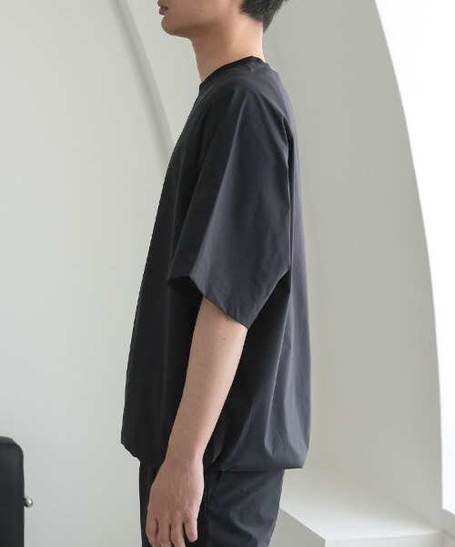 STYLISE(スタイライズ)の「【NARIWAI. 】Tech Comfort S/S T-shirt (テックコンフォート S/S Tシャツ) / ブラック 撥水 / UVカット / 接触冷感 / 防シワ(Tシャツ/カットソー・メンズ・ブラック・M/L)」の20枚目の写真