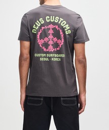 FANCY PANSY TEE