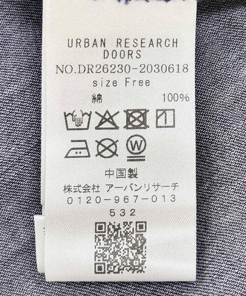 URBAN RESEARCH DOORS(アーバンリサーチドアーズ)の「シアーデニムピンタックドルマンブラウス(シャツ/ブラウス・レディース・ライトインディゴブルー/インディゴブルー・FREE)」の15枚目の写真