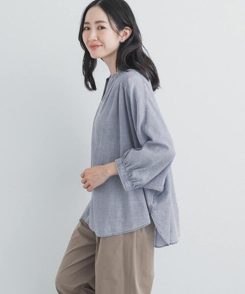 URBAN RESEARCH DOORS(アーバンリサーチドアーズ)の「シアーデニムピンタックドルマンブラウス(シャツ/ブラウス・レディース・ライトインディゴブルー/インディゴブルー・FREE)」の19枚目の写真