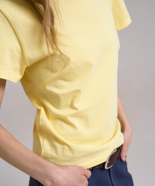 SSIN AND LEE(シンアンドリー)の「ダーツTシャツイエロー(Tシャツ/カットソー・レディース・その他・FREE)」の8枚目の写真