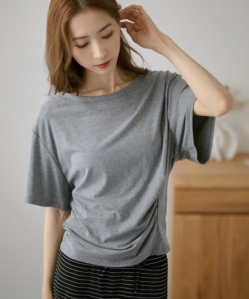DAYRA(デイラ)の「クルーネック フロント ギャザー 半袖 カットソー(Tシャツ/カットソー・レディース・ホワイト/ライトブルー/ブラック/パープル/グレー/イエロー・FREE)」の15枚目の写真