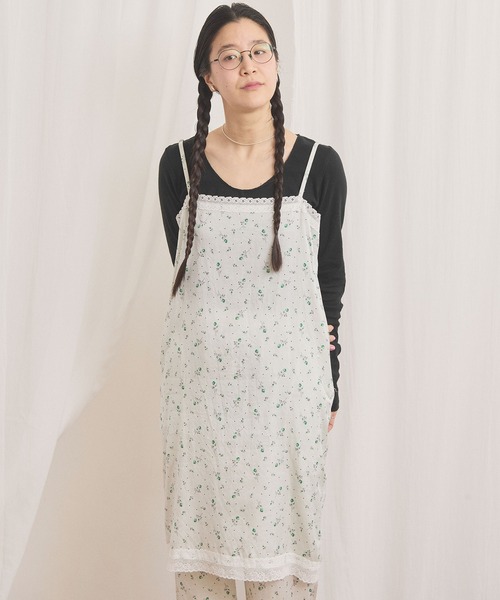 fig Ｌondon（フィグロンドン）の「Maureen cami dress（ワンピース・レディース・ベージュ/グリーン・FREE）」の9枚目の写真