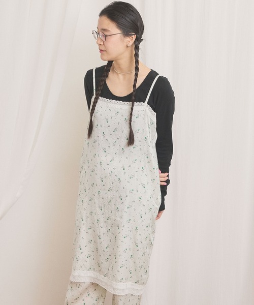 fig Ｌondon（フィグロンドン）の「Maureen cami dress（ワンピース・レディース・ベージュ/グリーン・FREE）」の10枚目の写真