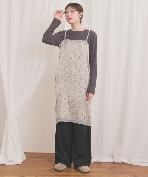 fig Ｌondon（フィグロンドン）の「Maureen cami dress（ワンピース・レディース・ベージュ/グリーン・FREE）」の20枚目の写真