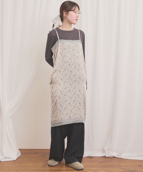 fig Ｌondon（フィグロンドン）の「Maureen cami dress（ワンピース・レディース・ベージュ/グリーン・FREE）」の22枚目の写真