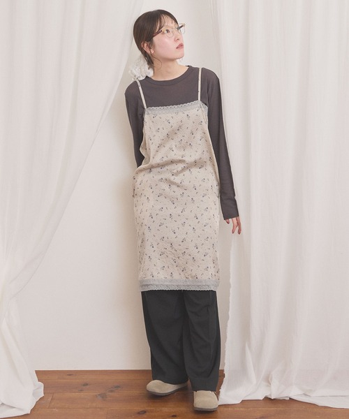 fig Ｌondon（フィグロンドン）の「Maureen cami dress（ワンピース・レディース・ベージュ/グリーン・FREE）」の17枚目の写真