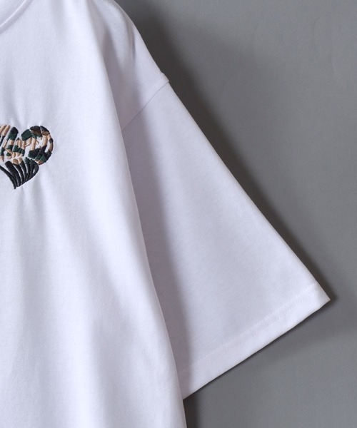 SITRY（シトリー）の「Heart Logo Patch T-Shirt/オーバーサイズ ハートロゴ ワッペン 半袖Tシャツ レディース メンズ（Tシャツ/カットソー・メンズ・ホワイト/ブラウン/ブラック・M/L）」の11枚目の写真
