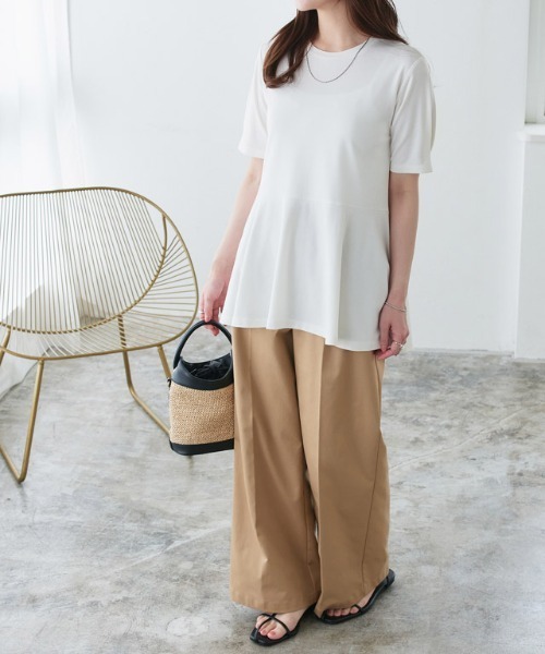Pierrot(ピエロ)の「接触冷感袖タックペプラムTシャツ(Tシャツ/カットソー・レディース・ブラック/ライトブルー/ネイビー/オフホワイト・M/S/LL/L)」の7枚目の写真