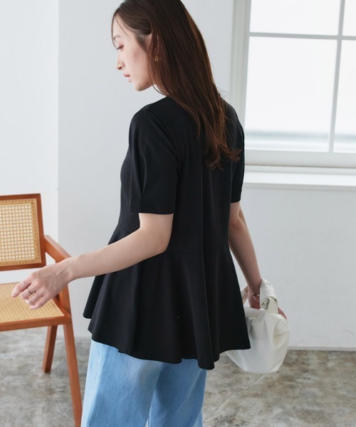 Pierrot(ピエロ)の「接触冷感袖タックペプラムTシャツ(Tシャツ/カットソー・レディース・ブラック/ライトブルー/ネイビー/オフホワイト・M/S/LL/L)」の11枚目の写真