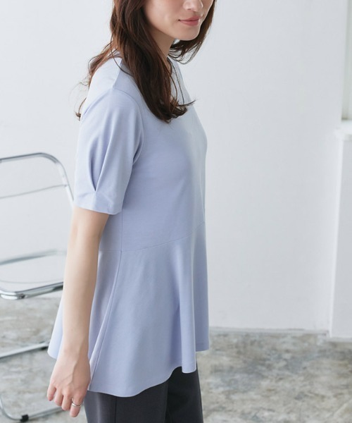 Pierrot(ピエロ)の「接触冷感袖タックペプラムTシャツ(Tシャツ/カットソー・レディース・ブラック/ライトブルー/ネイビー/オフホワイト・M/S/LL/L)」の15枚目の写真