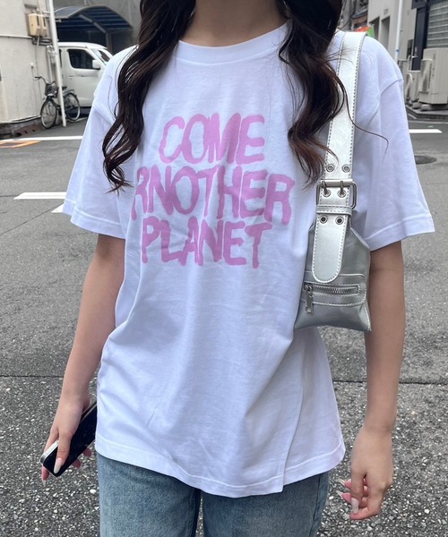 tunee(チュニー)の「ピンクレタリング半袖Tシャツ(hsyd)(Tシャツ/カットソー・レディース・ホワイト・LARGE)」の3枚目の写真