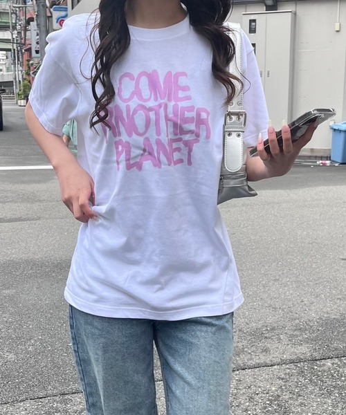 tunee(チュニー)の「ピンクレタリング半袖Tシャツ(hsyd)(Tシャツ/カットソー・レディース・ホワイト・LARGE)」の5枚目の写真