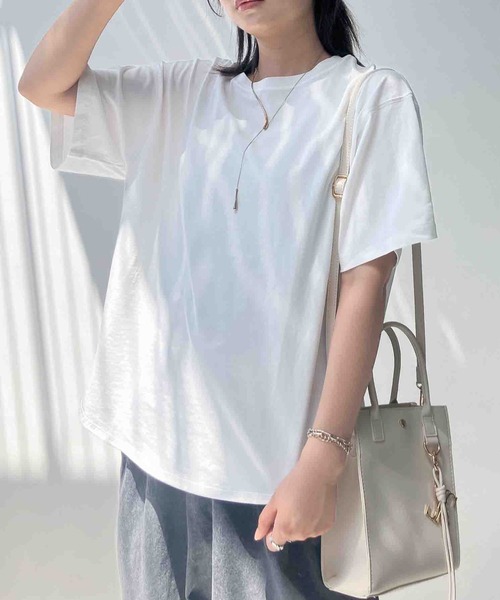 AS KNOW AS plus(アズノゥアズプラス)の「〇接触冷感 ラウンドビッグサイズTシャツ(Tシャツ/カットソー・レディース・ブルーグレー/オフホワイト/チャコールグレー・FREE)」の18枚目の写真