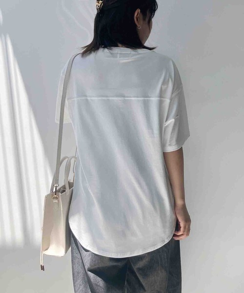 AS KNOW AS plus(アズノゥアズプラス)の「〇接触冷感 ラウンドビッグサイズTシャツ(Tシャツ/カットソー・レディース・ブルーグレー/オフホワイト/チャコールグレー・FREE)」の20枚目の写真