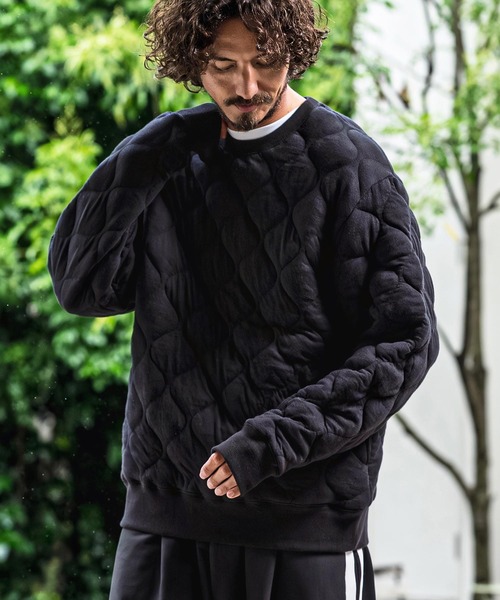 CAMBIO(カンビオ)の「mlt5750-Wave Quilted Crewneck Pullover キルティングプルオーバー(A73426cmb)(Tシャツ/カットソー・メンズ・ベージュ/ブラック・M/S/L)」の8枚目の写真