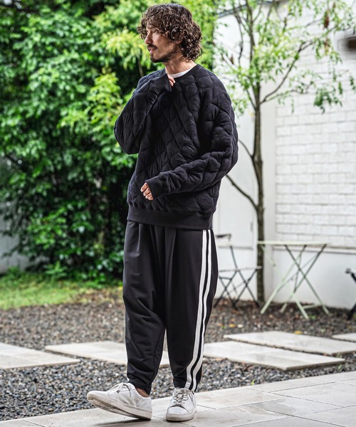 CAMBIO(カンビオ)の「mlt5750-Wave Quilted Crewneck Pullover キルティングプルオーバー(A73426cmb)(Tシャツ/カットソー・メンズ・ベージュ/ブラック・M/S/L)」の11枚目の写真