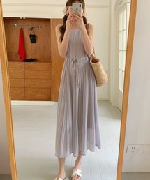 ノースリーブプリーツワンピース