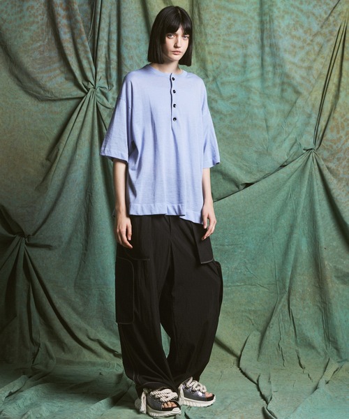 MAISON SPECIAL（メゾンスペシャル）の「《UNISEX》Lyocell Nylon Washer Prime-Wide Inside-out Slacks/リヨセルナイロンワッシャープライムワイドインサイドアウトスラックス【MAISON SPECIAL/メゾンスペシャル】■セットアップ対応■（その他パンツ・メンズ・ブラウン/ブラック/グレイッシュベージュ・2/1/0）」の4枚目の写真