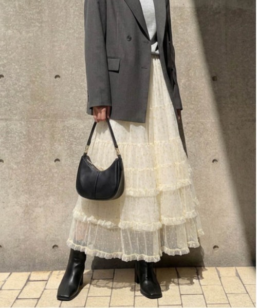 AMELY(エミリー)の「小花柄チュールティアードスカート(スカート・レディース・ブラック/グリーン/アイボリー・フリー)」の2枚目の写真