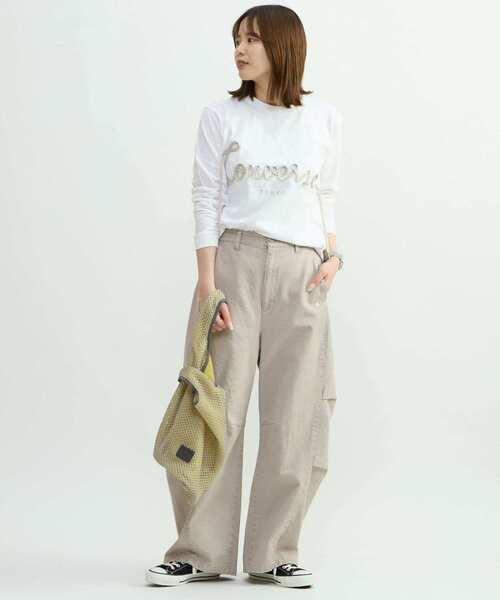 CONVERSE TOKYO(コンバーストウキョウ)の「VINTAGE-LIKE BARREL LEG PANTS(その他パンツ・レディース・ベージュ/ブラック・SMALL/MEDIUM)」の8枚目の写真