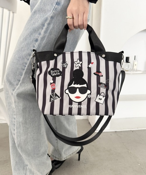 HAPPY FACE(ハッピーフェイス)の「エマ新刺繍2WAYショルダーストライプGY(ショルダーバッグ・レディース・ストライプ・ONE SIZE)」の5枚目の写真