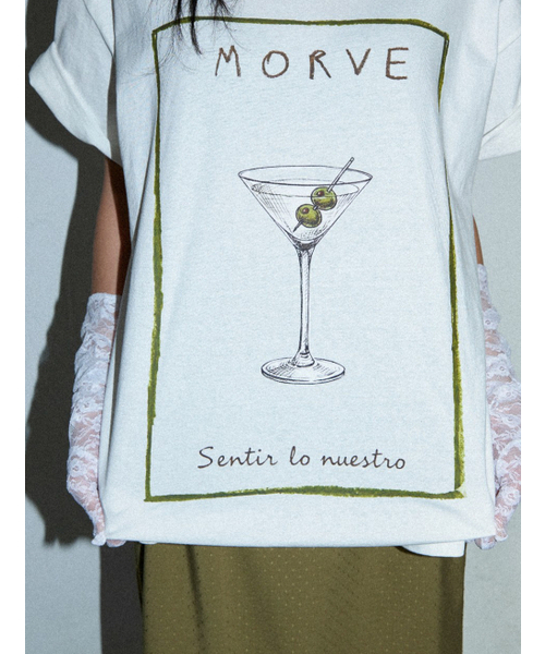 MORVE13(モルブ13)の「オリーブグラフィックTシャツ(Tシャツ/カットソー・レディース・アイボリー・FREE)」の2枚目の写真